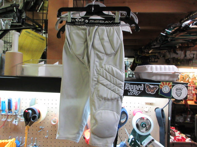 Load image into Gallery viewer, Used Mcdavid Padded Girdle - Youth

