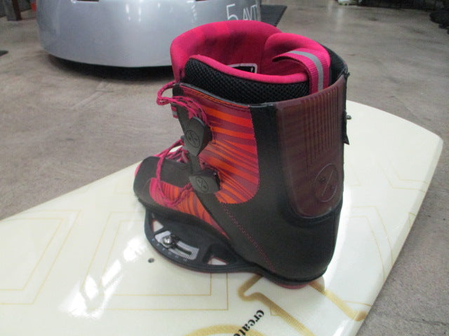 Load image into Gallery viewer, Used Ronix Faith Love Hope 136cm Wakeboard w/ Hyperlite Jinx Bindings
