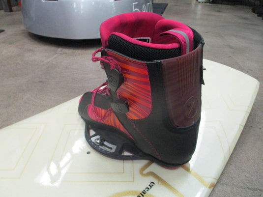 Used Ronix Faith Love Hope 136cm Wakeboard w/ Hyperlite Jinx Bindings