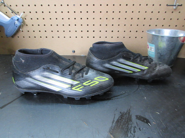 Load image into Gallery viewer, Used Adidas F50 Club Mid Firm Soccer Cleats - Size 6
