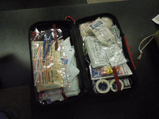 Like New Lifeline Team Sports Trainer First Aid Kit
