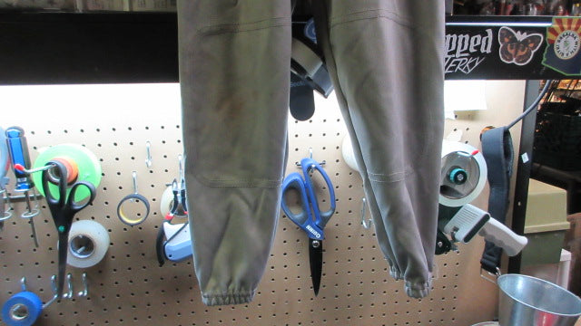 Load image into Gallery viewer, Used Score Elastic Bottom Baseball Pants - Size Youth XS
