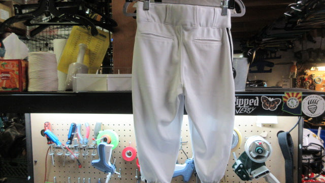 Load image into Gallery viewer, Used Wire2Wire Knicker Baseball Pants - Size Youth Medium
