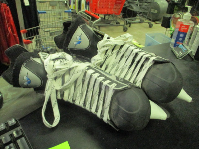 Load image into Gallery viewer, Used CCM Vector 03 Hockey Skates Size 9
