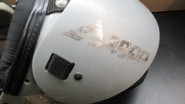 Load image into Gallery viewer, Used Champro 3000 ATR Tech Football Shoulder Pads - Size Large 100-130LBS
