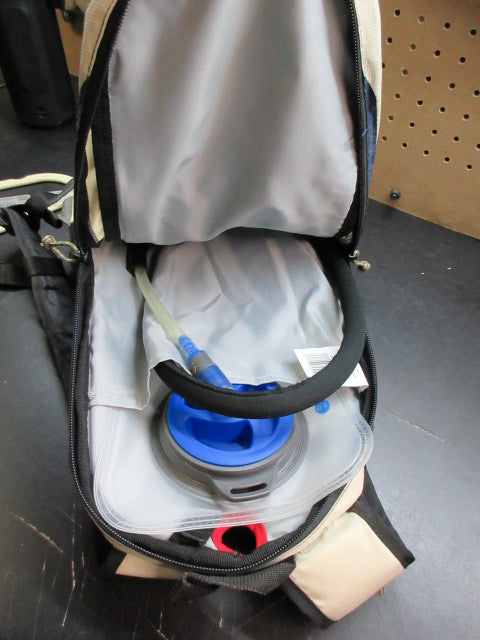 Used Outdoor Products Iceberg Hydration Pack