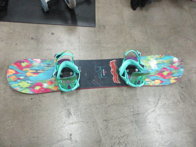 Load image into Gallery viewer, Used Burton Feels Good Smalls Size 130CM Snaowboard With K2 Bindings
