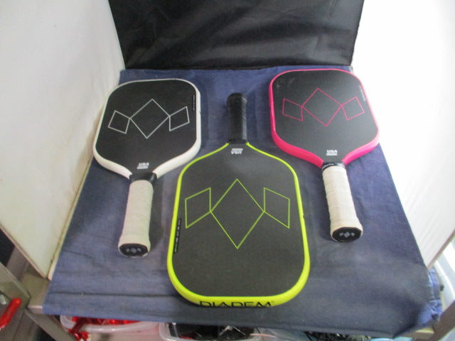 Load image into Gallery viewer, Used Diadem Warrior V2 Pickleball Paddle

