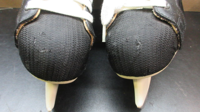 Load image into Gallery viewer, Used Bauer 30 Impact Hockey Skates - Size Medium (6)
