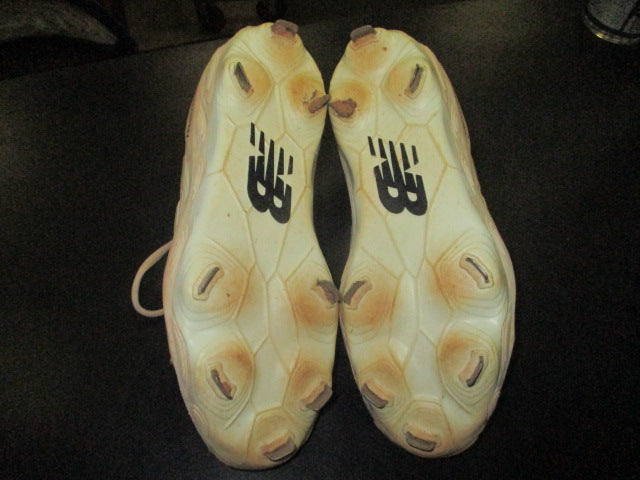 Load image into Gallery viewer, Used New Balance FreshFoamX Velo 4 Metal Cleats in White Size 8.5W
