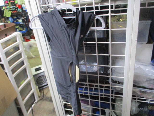 Load image into Gallery viewer, Used Adams Padded Sleeveless Compression Shirt Size Youth Large
