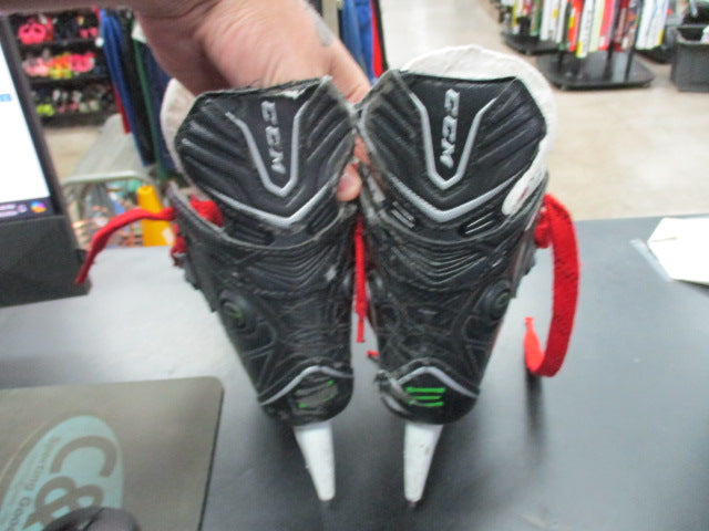 Load image into Gallery viewer, Used CCM RibCore 48K Hockey Skates Size 1
