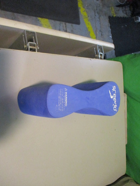 Used Speedo Swim Training Pull Buoy