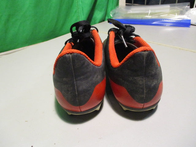 Load image into Gallery viewer, Used Adidas Predator Size Youth 5 Soccer Cleats
