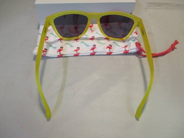 Load image into Gallery viewer, New goodr OG Sunglasses Swedish Meatball Hangover
