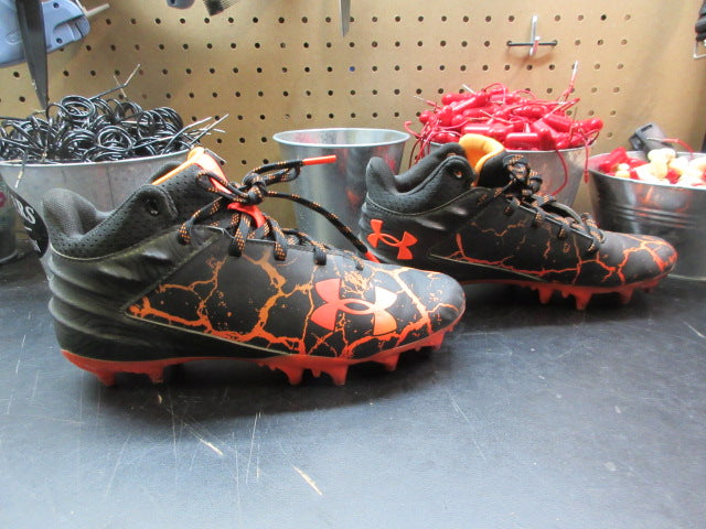 Load image into Gallery viewer, Used Under Armour Men's Blur Smoke 2.0 MC Football Cleats - Size Youth 6
