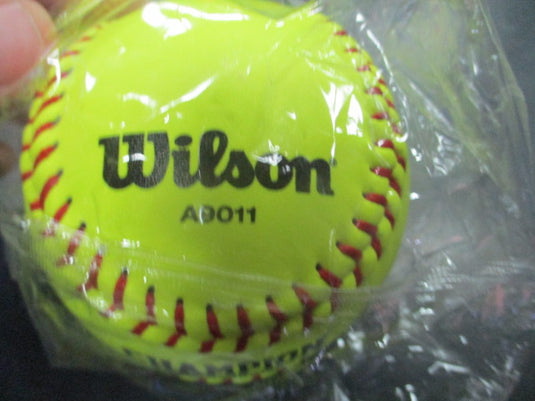 New Wilson A9011 Champion Series 12" Leather NFHS SoftBall