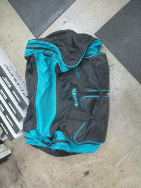 Used Ultimate Go Bag In Teal With Quick Open Top
