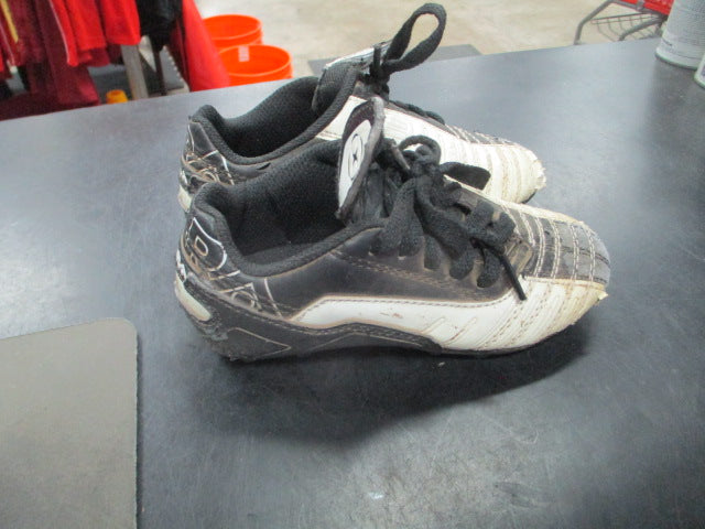 Load image into Gallery viewer, Used XARA Size Yth 10 Soccer Cleats
