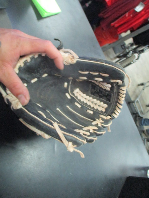 Load image into Gallery viewer, Used Wilson A360 10&quot; Glove - RHT
