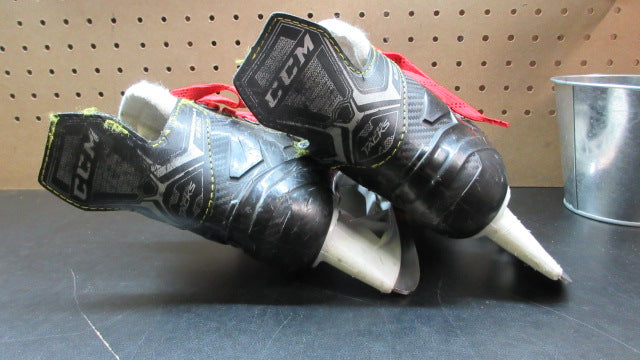 Load image into Gallery viewer, Used CCM Tacks 9350 Hockey Skates - Size 1

