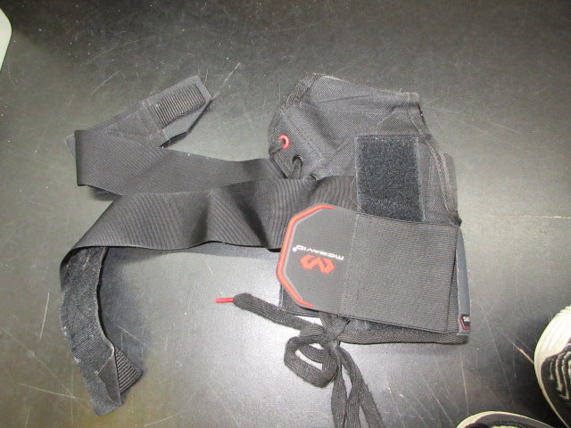Load image into Gallery viewer, Used McDavid Ankle Brace W/ Straps
