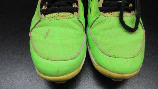 Load image into Gallery viewer, Used Under Armour Mens Harper 6 Low ST Baseball Cleats - Size Youth 2.5
