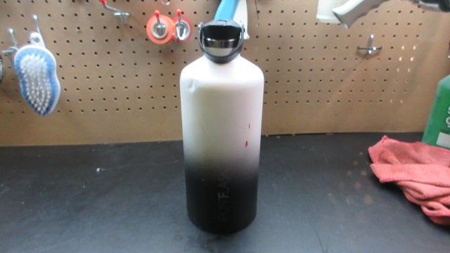 Load image into Gallery viewer, Used Iron Flask Water Bottle - 64oz
