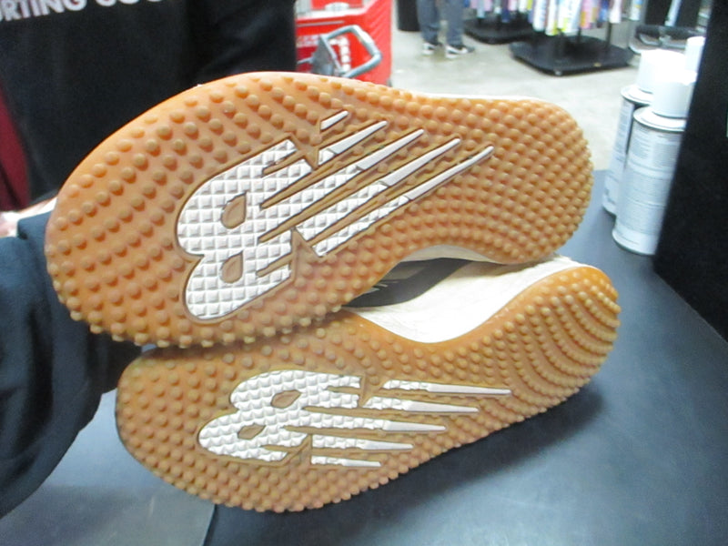 Load image into Gallery viewer, Used New Balance Fresh Foam Size 10.5 Turf Baseball Shoes
