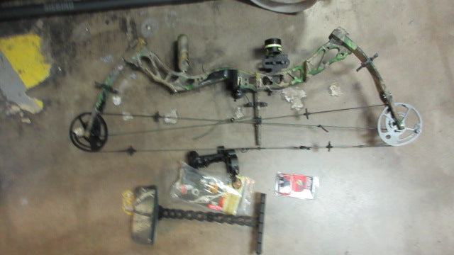 Load image into Gallery viewer, Used Bowtech Sniper Compound Bow 60 draw with Misc Acc Shown In Pictures
