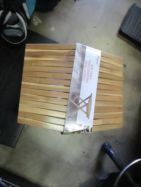 Melino Wooden Folding Outdoor Side Table 18x16x16 in