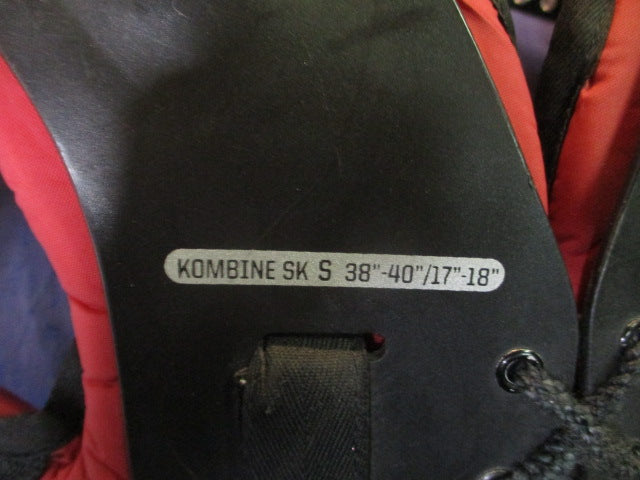 Load image into Gallery viewer, Used Riddell Kombine SK Shoulder Pads Adult Size Small 38&quot;-40&quot;/ 17&quot; - 18&quot;
