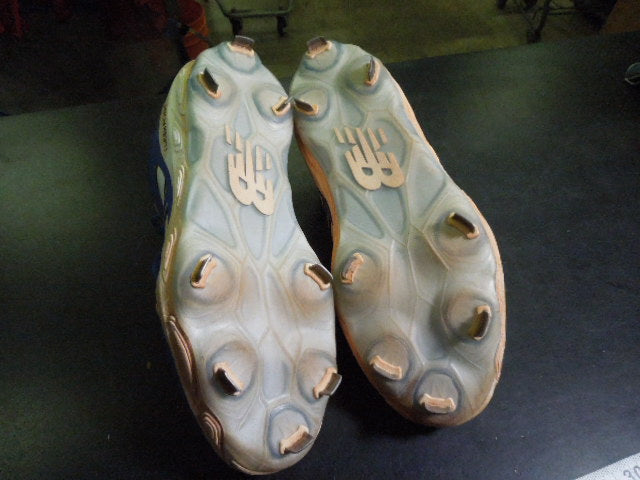 Load image into Gallery viewer, Used New Balance Fresh Foam 3000v7 Metal Cleats Size 8 - 8.5
