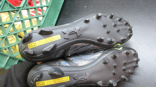 Load image into Gallery viewer, Used Under Armour Spotlight Football Cleats - Size 11.5
