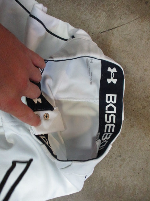 Load image into Gallery viewer, Used Under Armour Knickers Youth Small/Med Baseball Pants
