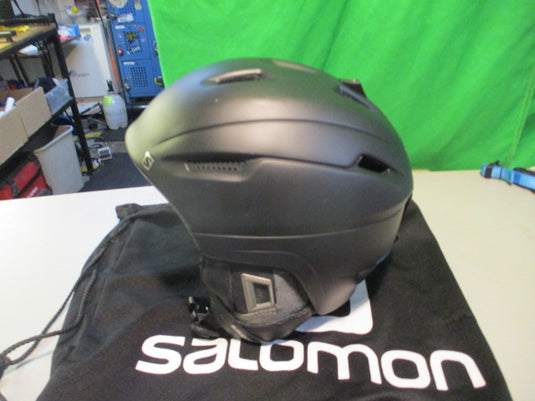 Used Salomon 56-59cm Medium Black Snow helmet (Air Bladder Not Working)