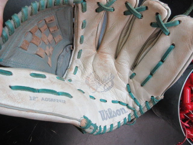 Load image into Gallery viewer, Used Wilson A550 Siren 12" Softball Glove - RHT
