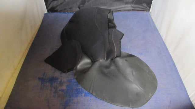 Load image into Gallery viewer, Used Wetsuit Dive Hood Size Adult
