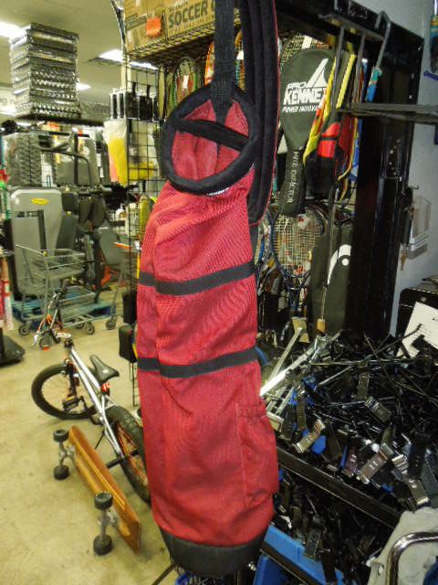 Load image into Gallery viewer, Used Titleist Sunday Golf Carry Bag in Red
