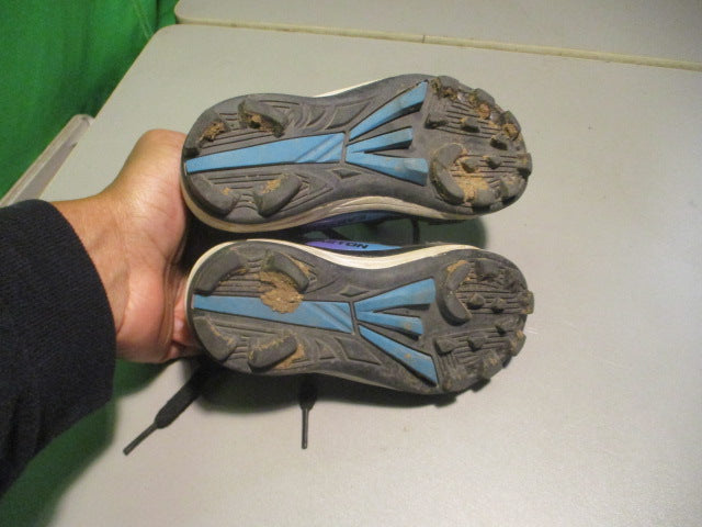 Load image into Gallery viewer, Used Easton 360 Youth Size 9 Baseball Shoes
