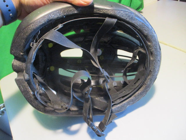 Load image into Gallery viewer, Used Giro Mips Size Unknown Bicycle Helmet
