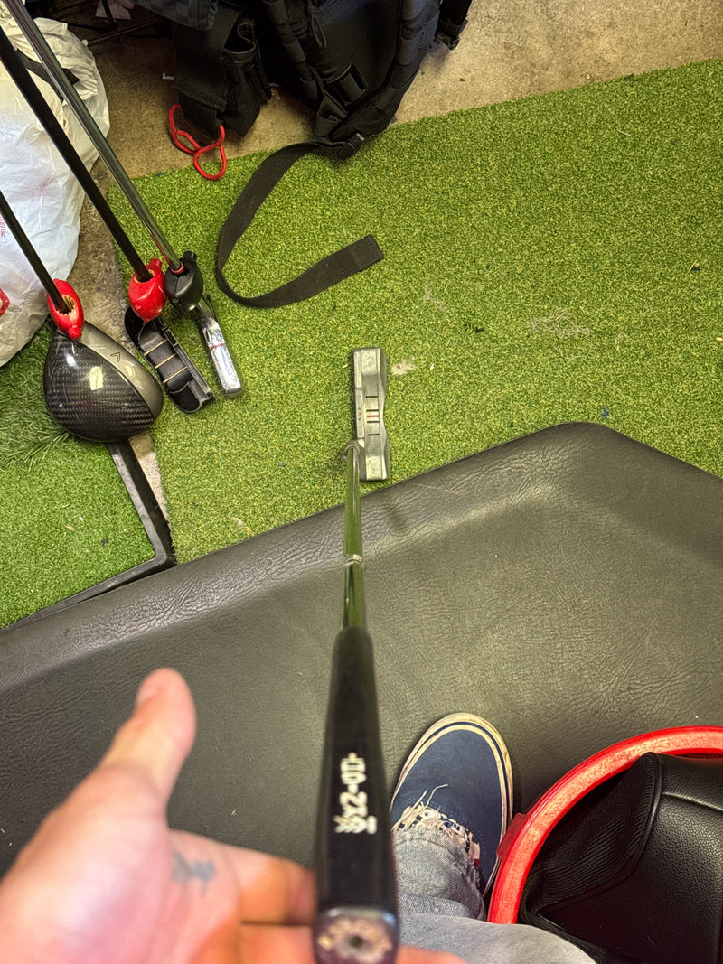 Load image into Gallery viewer, Used Knight CP-1 Right Hand Blade Putter 32"
