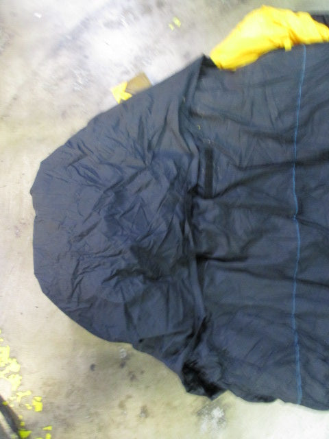 Load image into Gallery viewer, Used The North Face Cat&#39;s Meow Sleeping Bag 20 Degree (Has Hole &amp; Missing Zipper
