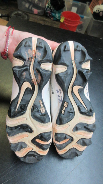 Load image into Gallery viewer, Used Nike Hyperdiamond 4 Keystone Softball Cleats - Size Youth 4
