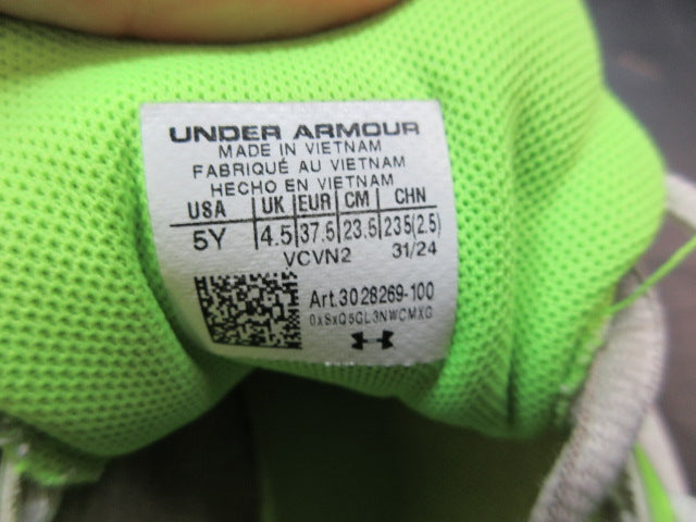 Load image into Gallery viewer, Used Under Armour Charged Rogue 5 Running Shoes - Size Youth 5
