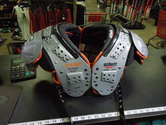 Used Schutt XVHD QB / WR Shoulder Pads Size Large 18 - 19"