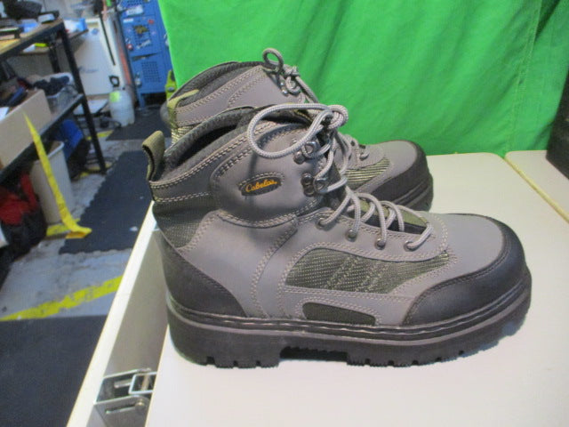 Load image into Gallery viewer, Cabela&#39;s Men&#39;s Size 13 Ultralight Lug Sole Wading Boots
