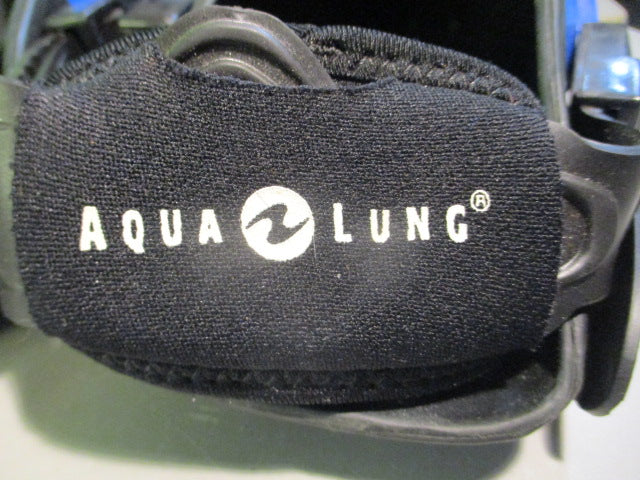 Load image into Gallery viewer, Used Agua Lung US Divers 22&quot; Size 9-13 Dive Fins
