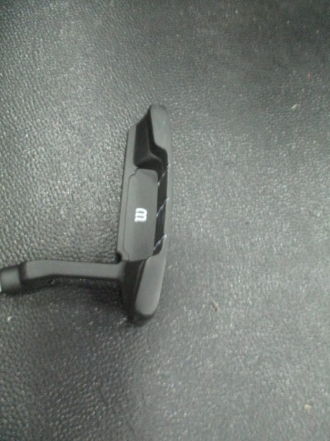 Load image into Gallery viewer, Used Wilson Profile JGI 30&quot; Junior Putter - RH
