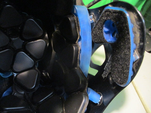 Load image into Gallery viewer, Used Schutt Vengeance Pro Youth XL Football Helmet - Needs Jaw Pads
